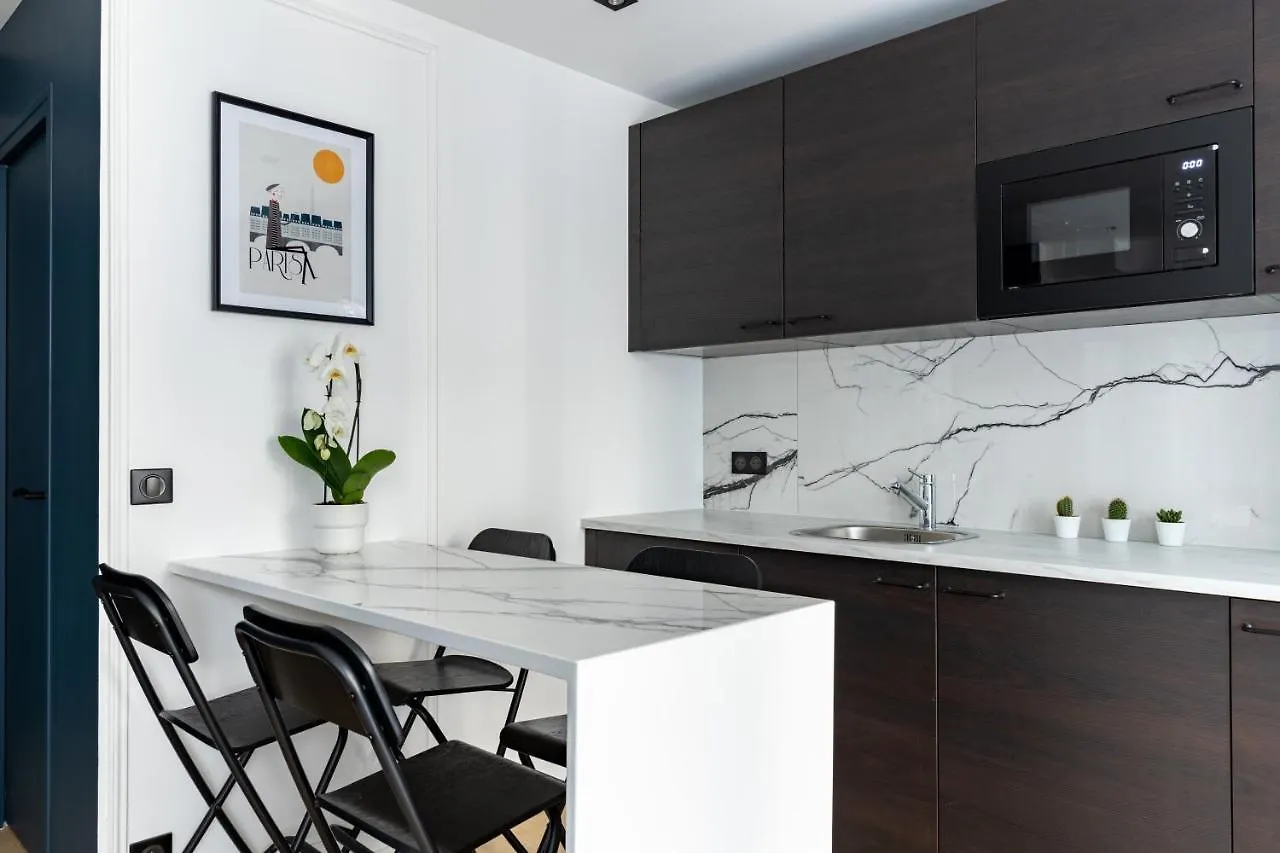 Apartment Hsh Courcelles - Faubourg Saint-Honore Boetie Appartement 4P Paris France